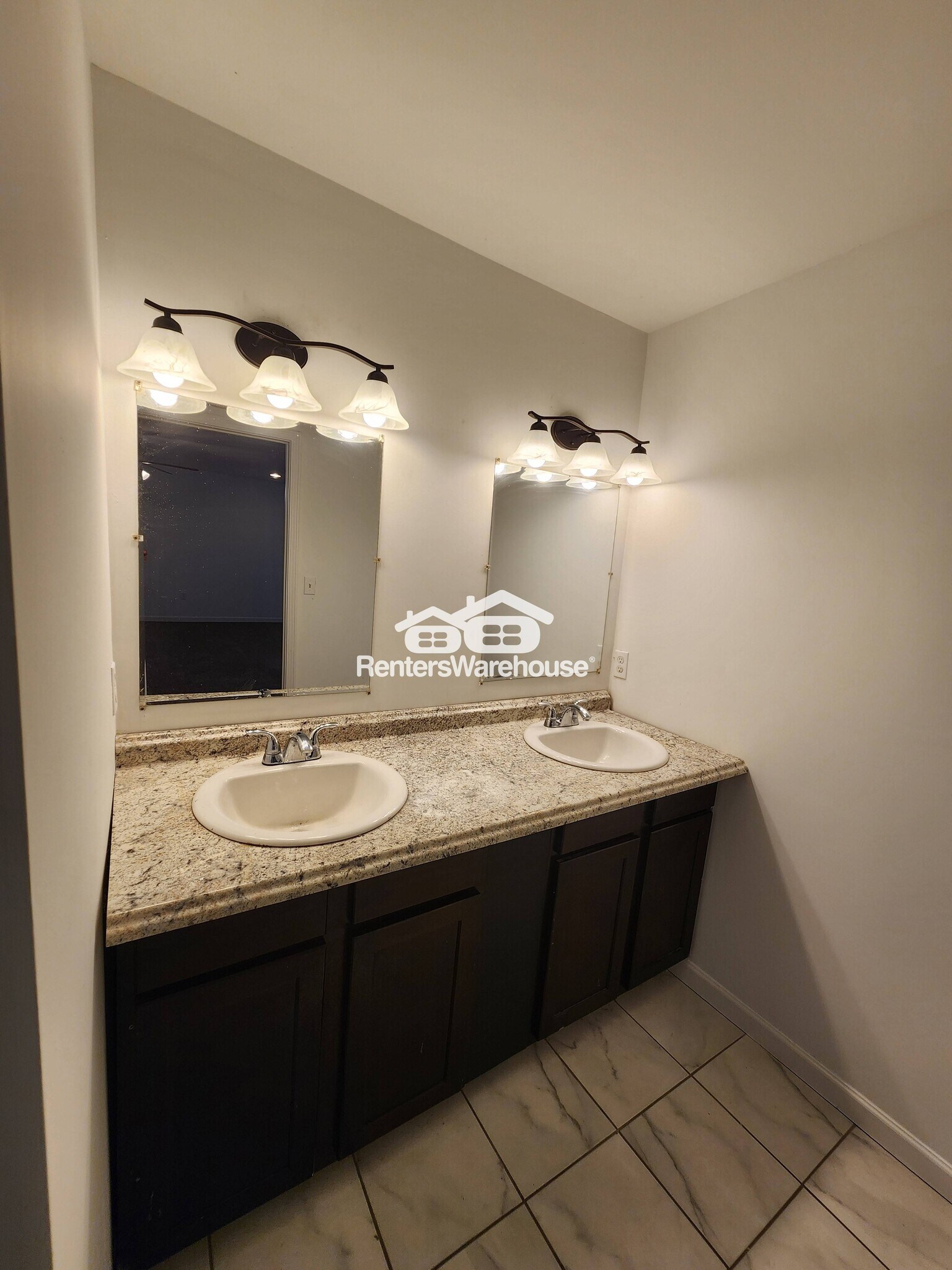 Building Photo - 2125 Bixler Cir