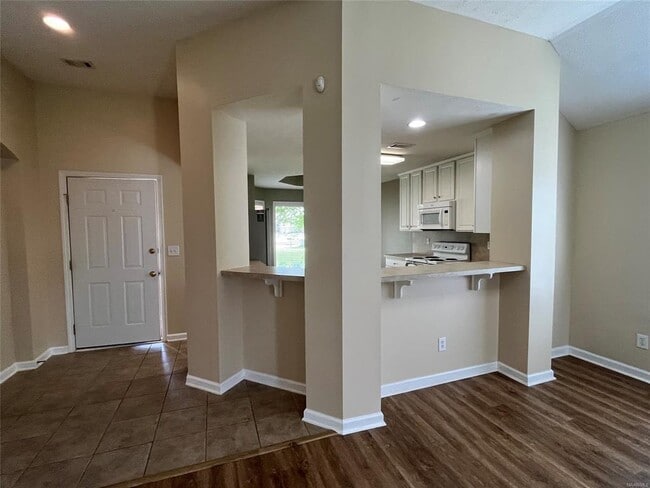 Building Photo - 8901 Ashland Park Pl