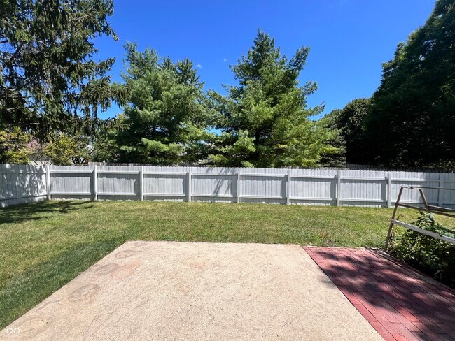 Building Photo - 10779 Park Vista Ct