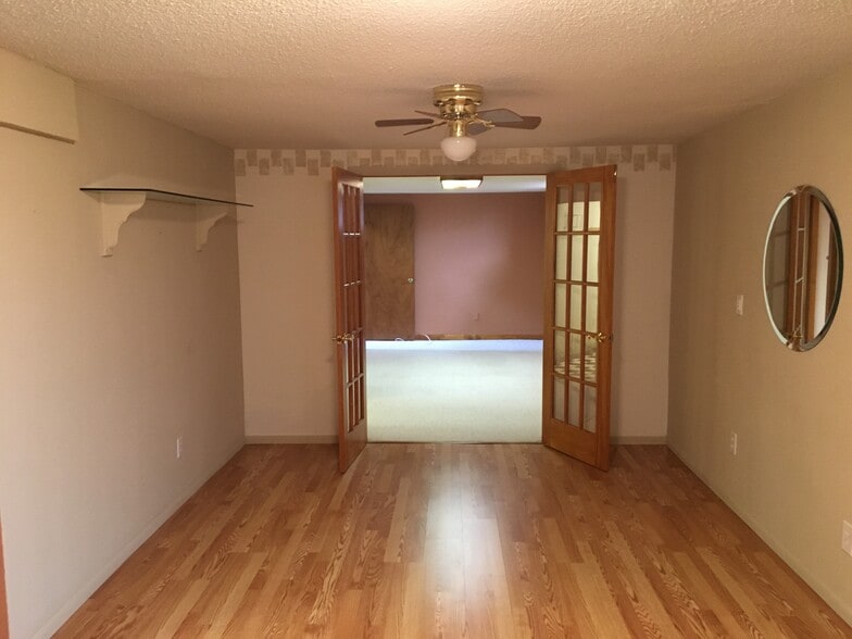 Building Photo - 9178 Dudley St