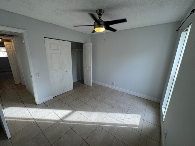 Building Photo - 4501 Treehouse Ln