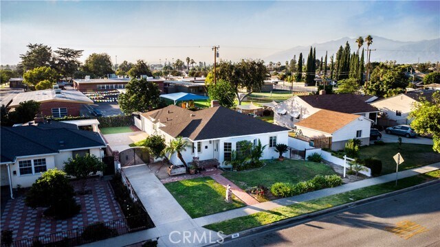 Building Photo - 623 N Nora Ave