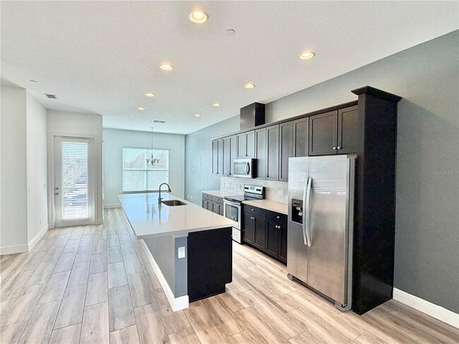 Building Photo - 8200 Elion St