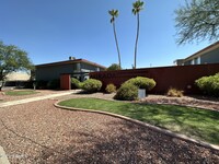 Building Photo - 1241 E Medlock Dr