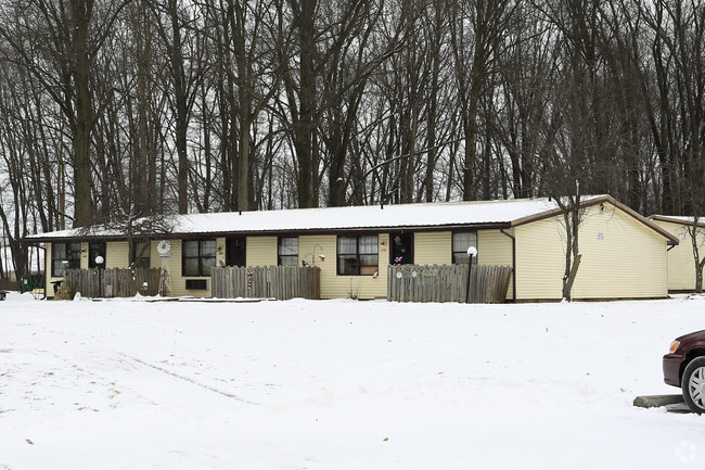 Building Photo - Concord Court Apartments