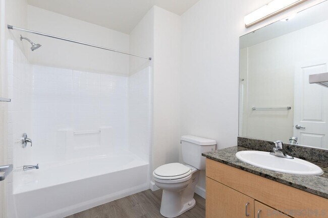 Building Photo - 1501 Front St