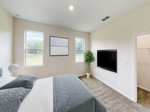 Building Photo - 351 San Filippo Dr SE