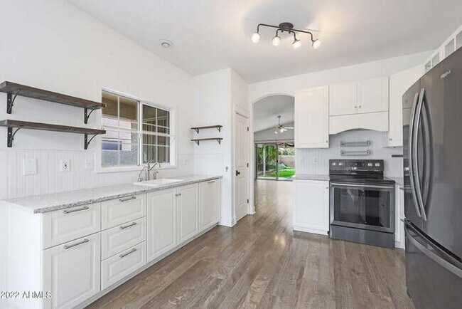 Building Photo - GREAT Chandler Home