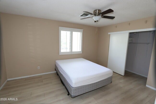 Building Photo - 3809 E Coolidge St