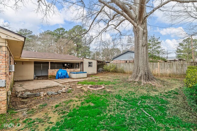 Building Photo - Check Out this 3 bed 2 bath in Bossier!!