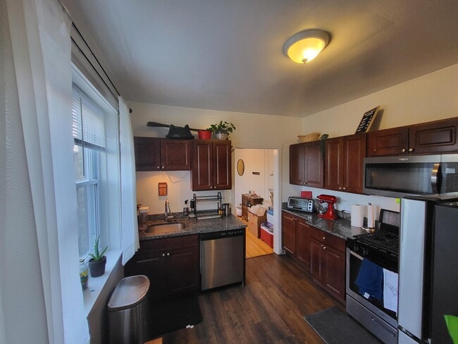 Building Photo - 5428-5430 N Kimball