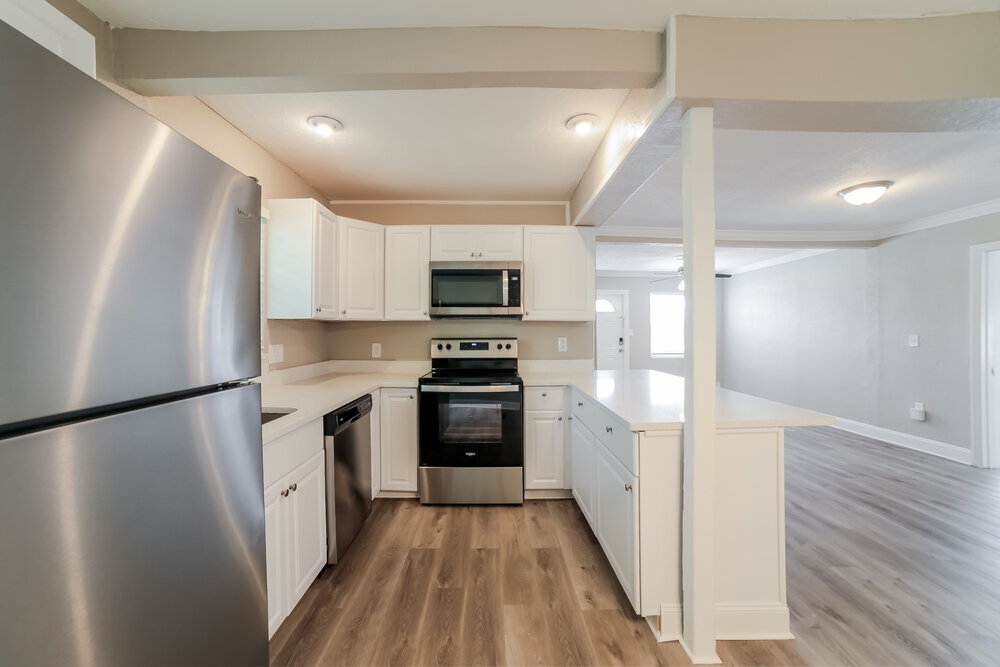 Building Photo - 1001 SW 25th Ave