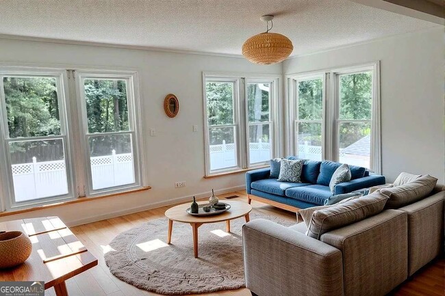 Building Photo - 1516 Chase Ct