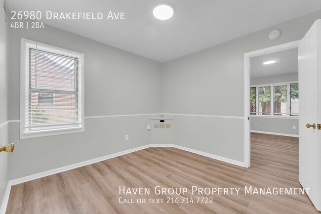 Building Photo - 26980 Drakefield Ave