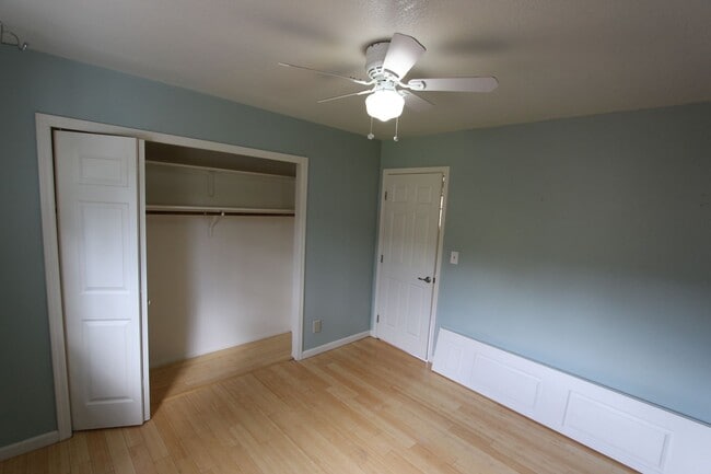 Building Photo - Charming 3-Bed Rockridge Estates Home | Arizona Room & Heated Garage