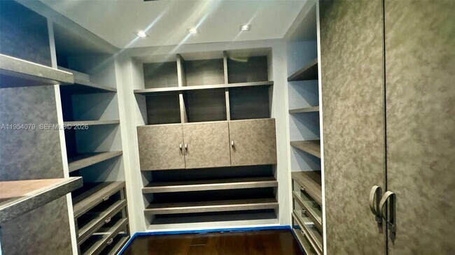 Building Photo - 17141 Collins Ave