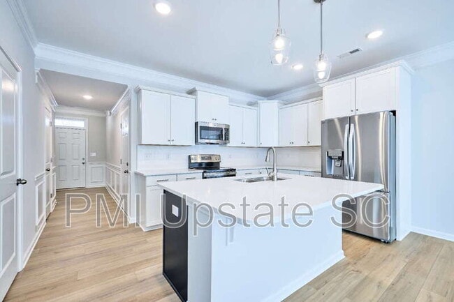 Building Photo - 49 Fair Vlg Ln