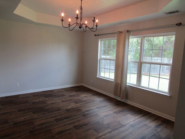 Building Photo - 42 Pinto Trail