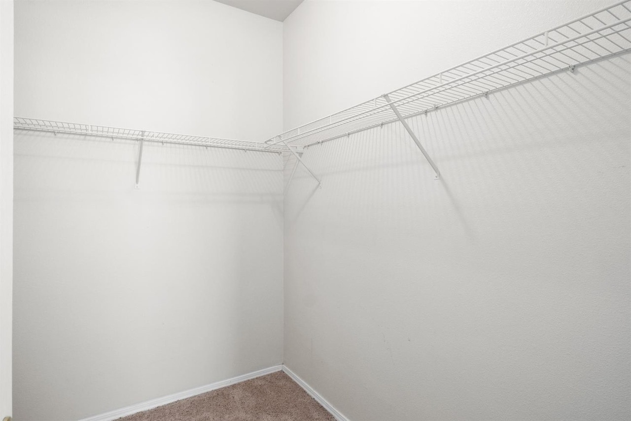 Building Photo - 68 W Bordeaux Ln