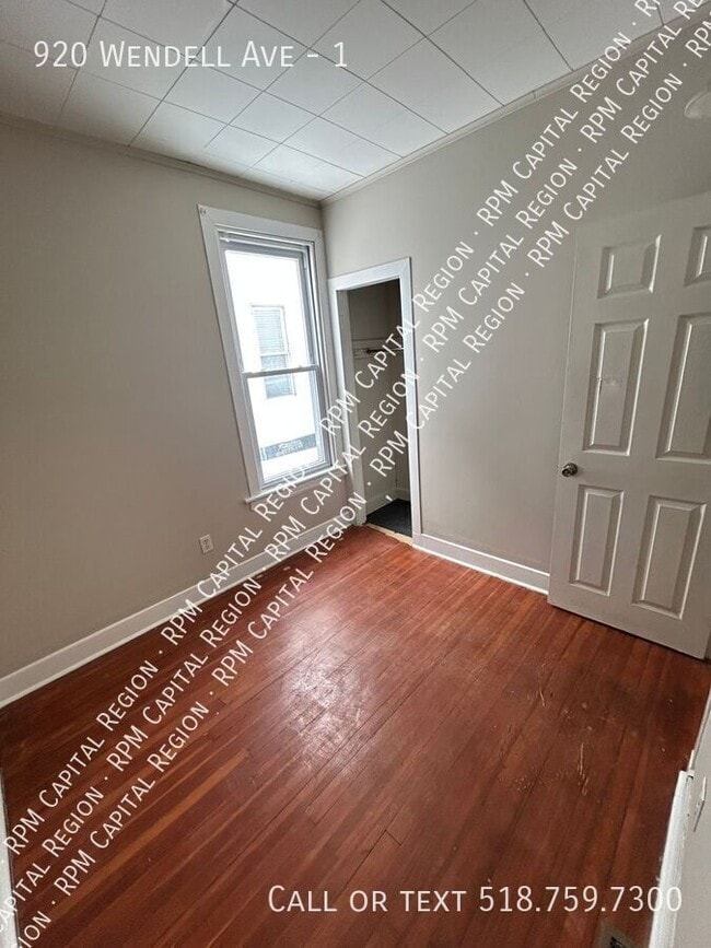 Building Photo - 920 Wendell Ave