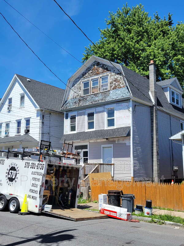 Building Photo - 110 Madison St
