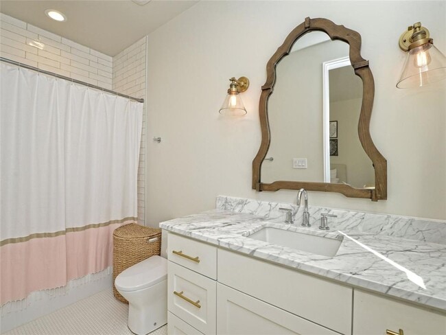 Building Photo - 304 Westwood Terrace