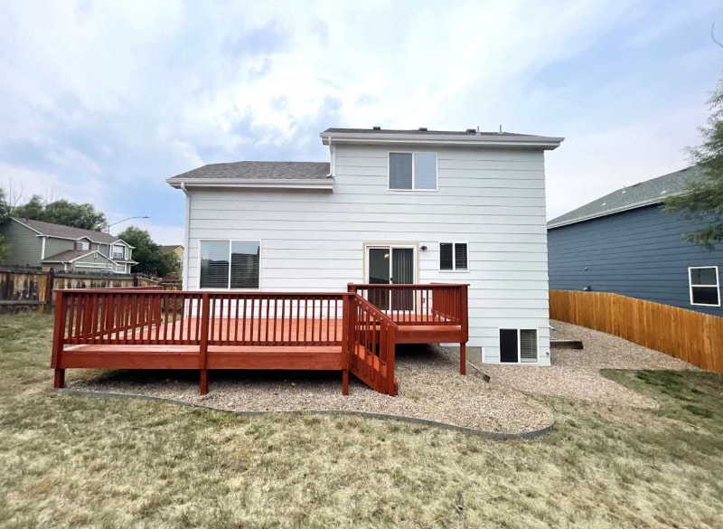 Building Photo - 8153 Meadowcrest Dr