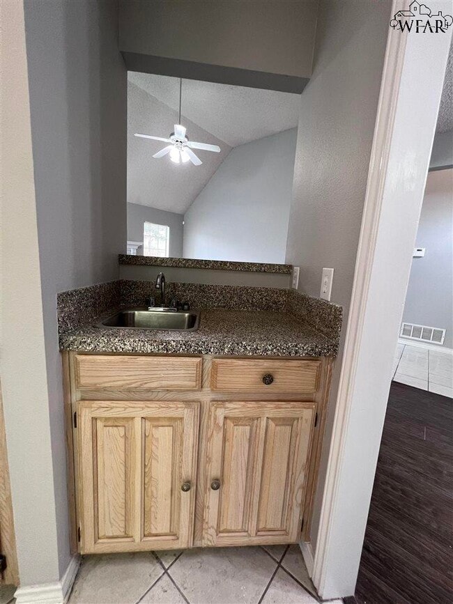 Building Photo - 5316 Pebblestone Dr