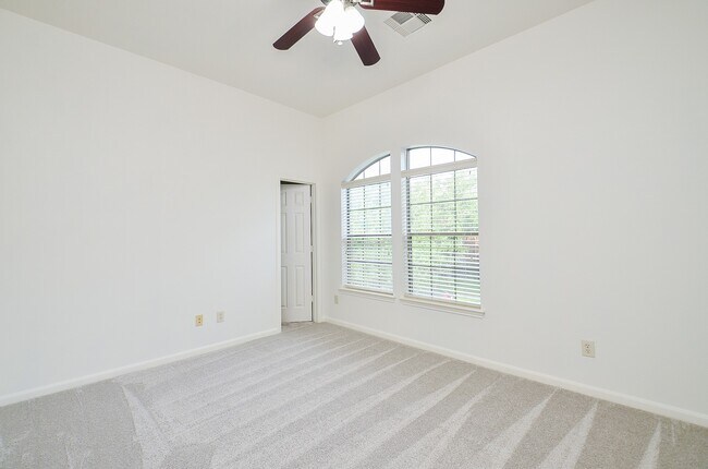 Building Photo - 25619 Tower Side Ln