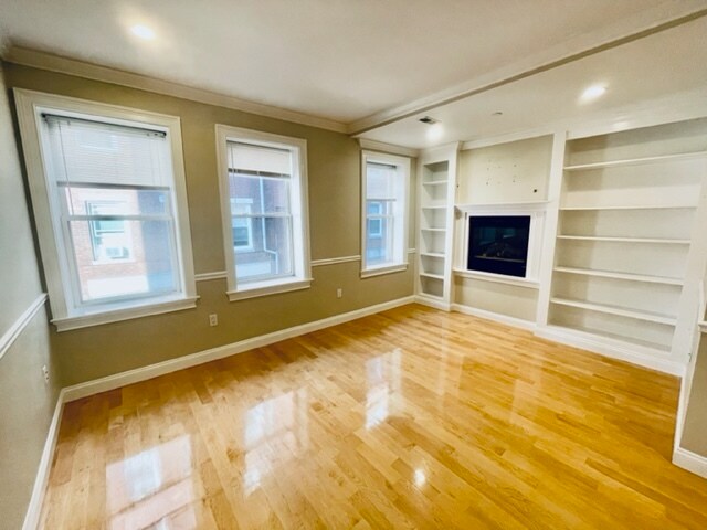 Primary Photo - 33 N Bennet St