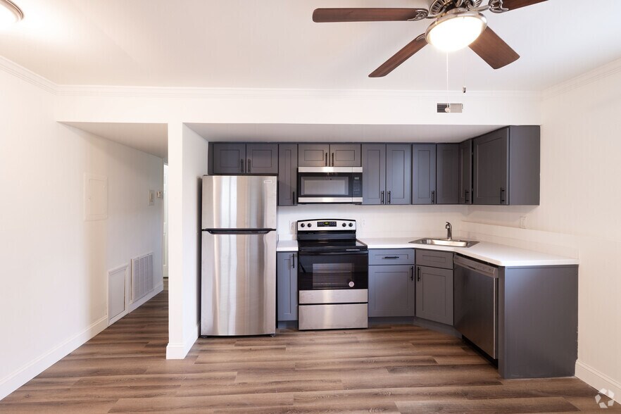 Country Gardens Apartments 110 Colleen Rd Troy NY 12180 Apartment