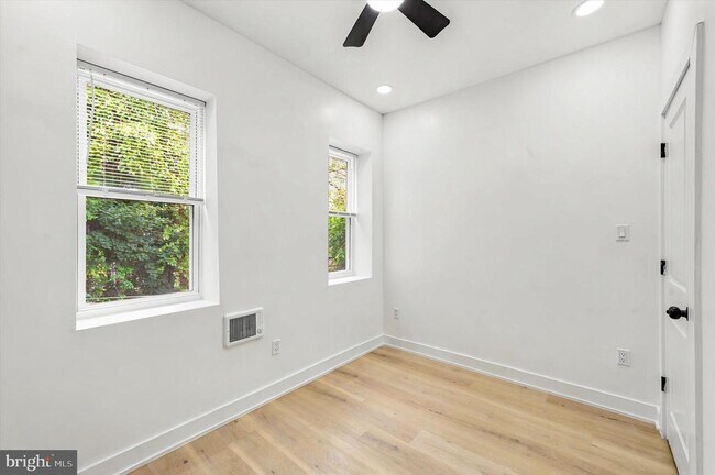Building Photo - 4837 N 15th St