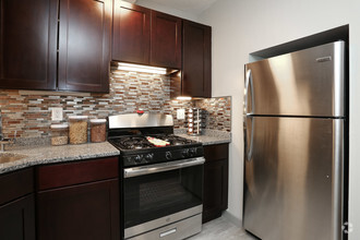 Kitchen - College West Apartments