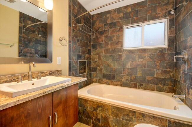 Building Photo - 3521 Smith Ave SE