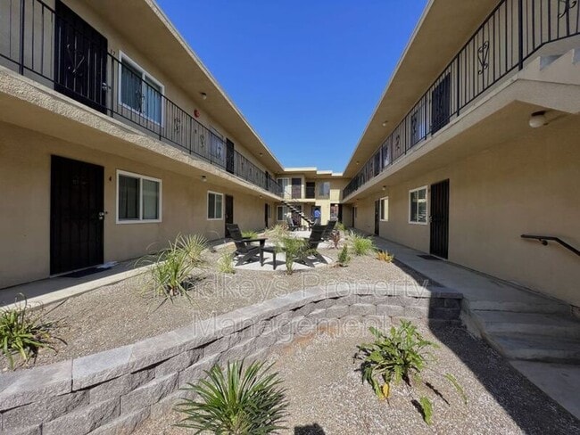 Building Photo - 7791 Linda Vista Rd