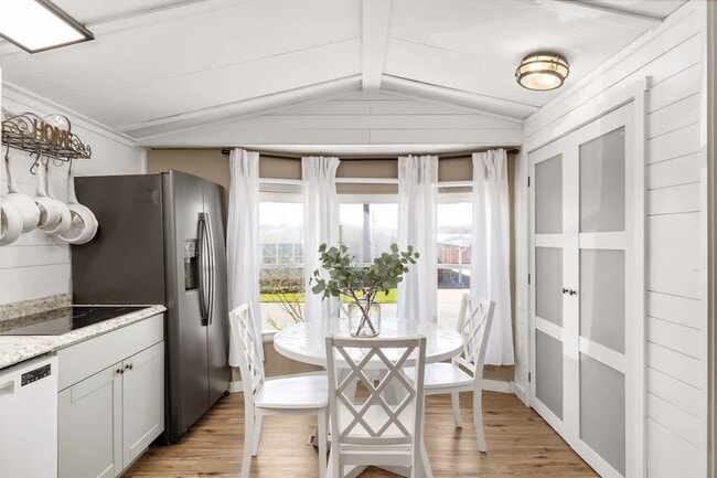 Building Photo - 10034 Hamp Dr