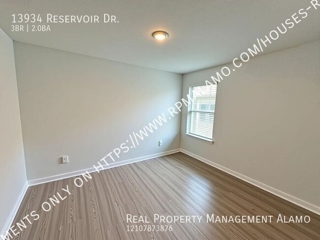 Building Photo - 13934 Reservoir Dr