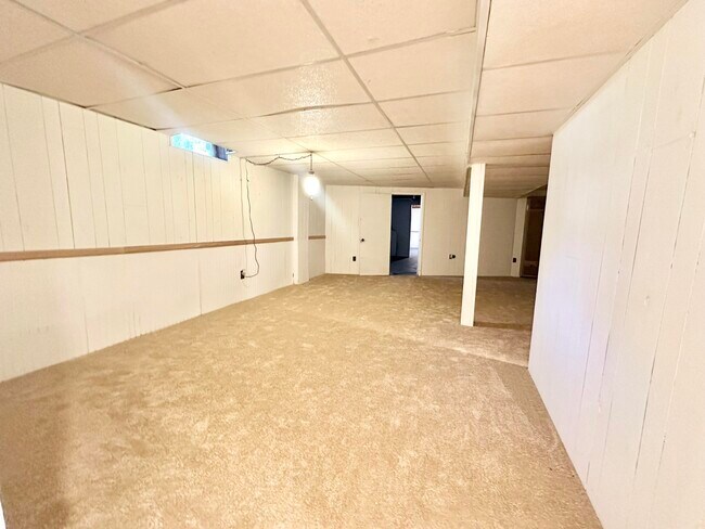 Building Photo - 2330 S Brookside Pkwy