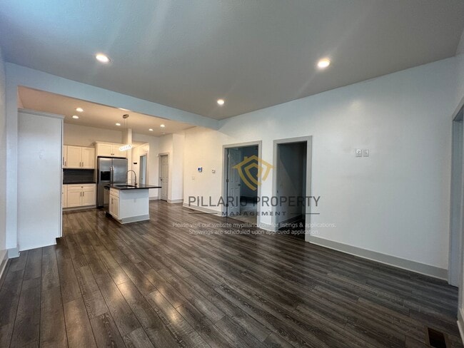 Building Photo - Renovated 4 Bed, 2.5 Bath Home in Beautiful Bates Hendricks, Just Blocks from Downtown!