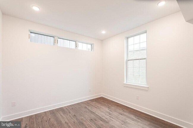 Building Photo - 2623 Christian St