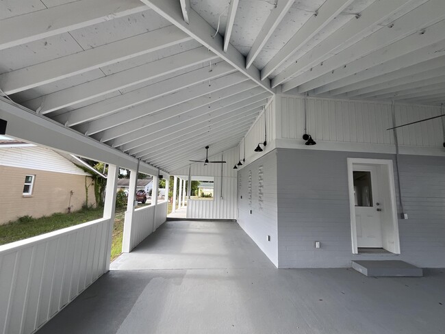 Building Photo - 119 Dixwood Ave