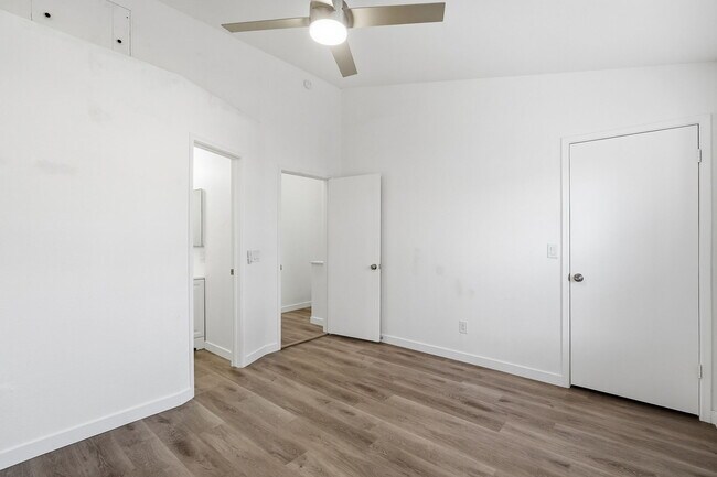 Building Photo - 18804 N 33rd Dr