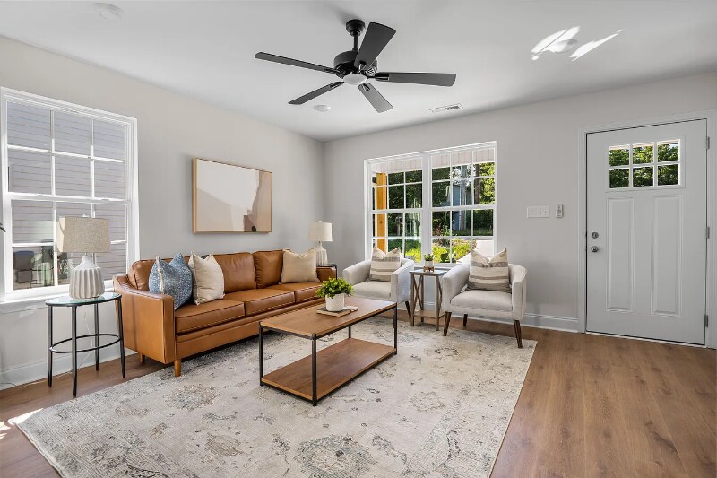 Building Photo - 812 Aubrey Ave