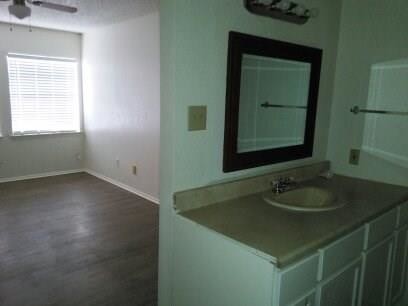 Building Photo - 12208 Copper Tree Pvt Ln