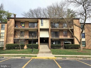 Building Photo - 13215 Dairymaid Dr