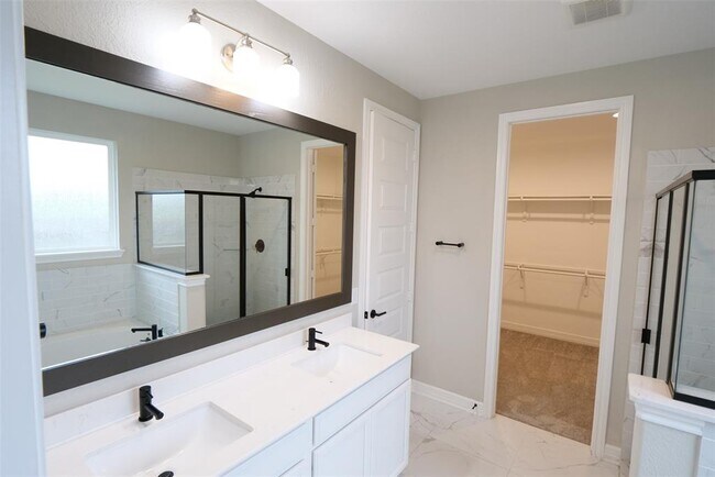 Building Photo - 25907 Rose Frost Ct