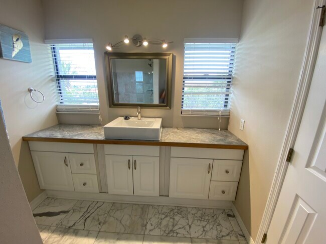 Building Photo - 4809 Florida A1A
