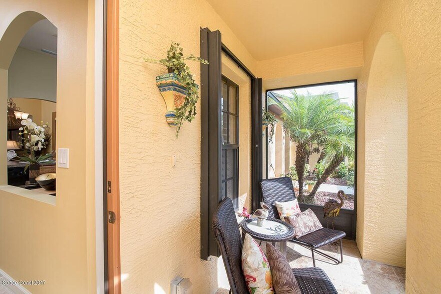 Screen Front Shutter - 4590 Radiant Way