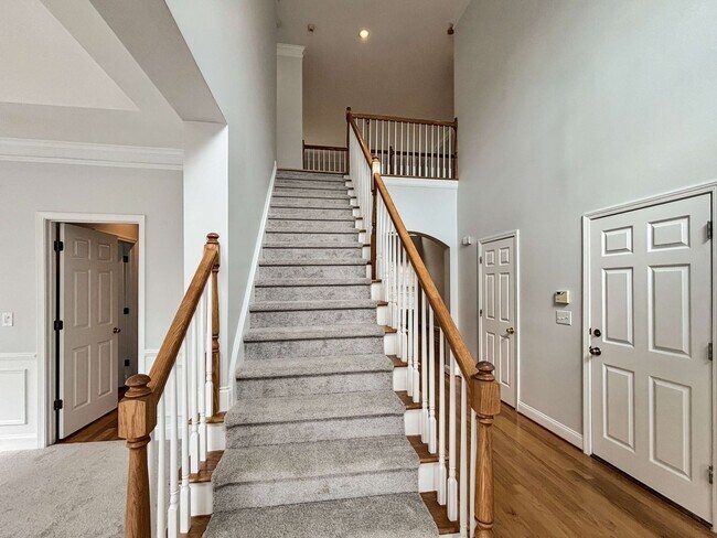 Building Photo - Gorgeous Home in Mableton