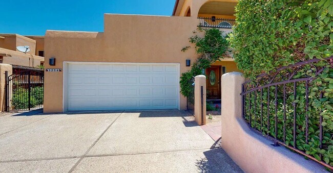 Building Photo - 3254 Nizhoni Dr